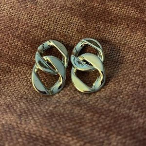 Silvertone chain-link earrings. Well-made, beautiful costume earrings.